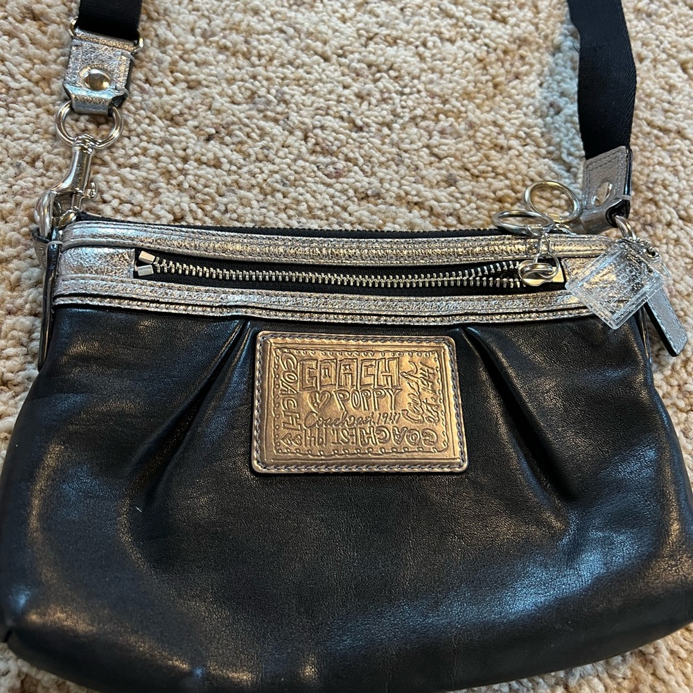 coach black poppy purse
